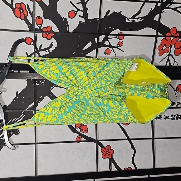 Trina Turk Spa & Swim Collection Trellis Floral Swimsuit Size 8 NWT - Picture 2 of 9